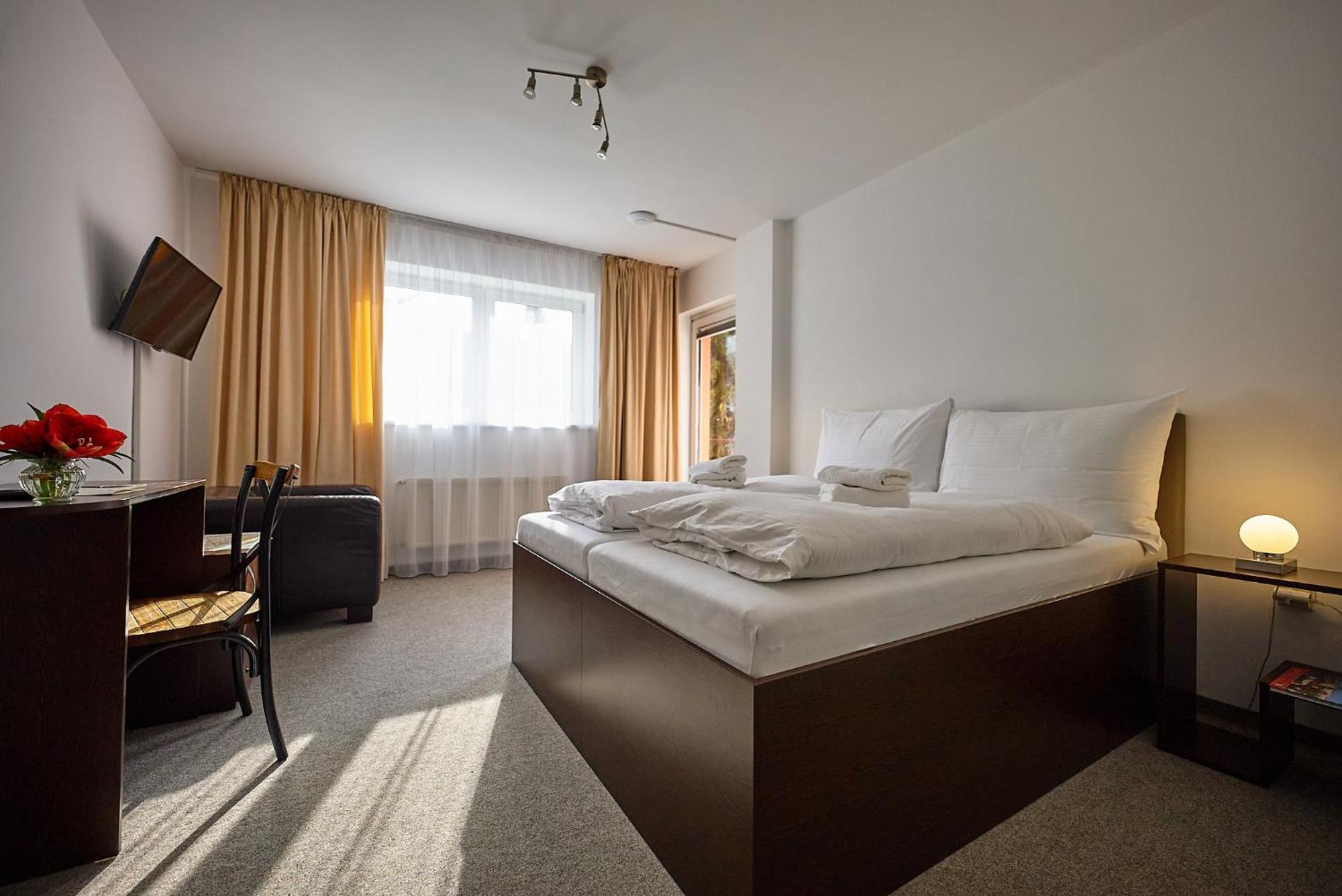 Dependance Patriot Trnava Hotel Exterior foto
