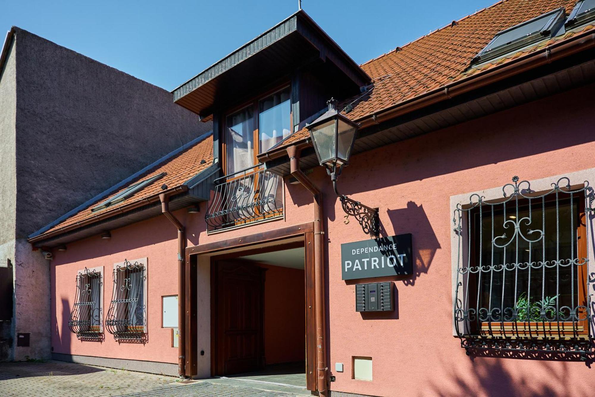 Dependance Patriot Trnava Hotel Exterior foto