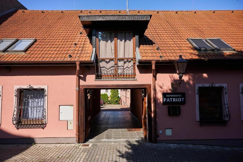 Dependance Patriot Trnava Hotel Exterior foto